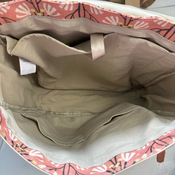 Petunia Pickle Bottom Pink Floral Pathway Backpack Diaper Bag - Picture 8 of 9